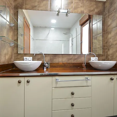 Galihost - Con Piscina En *